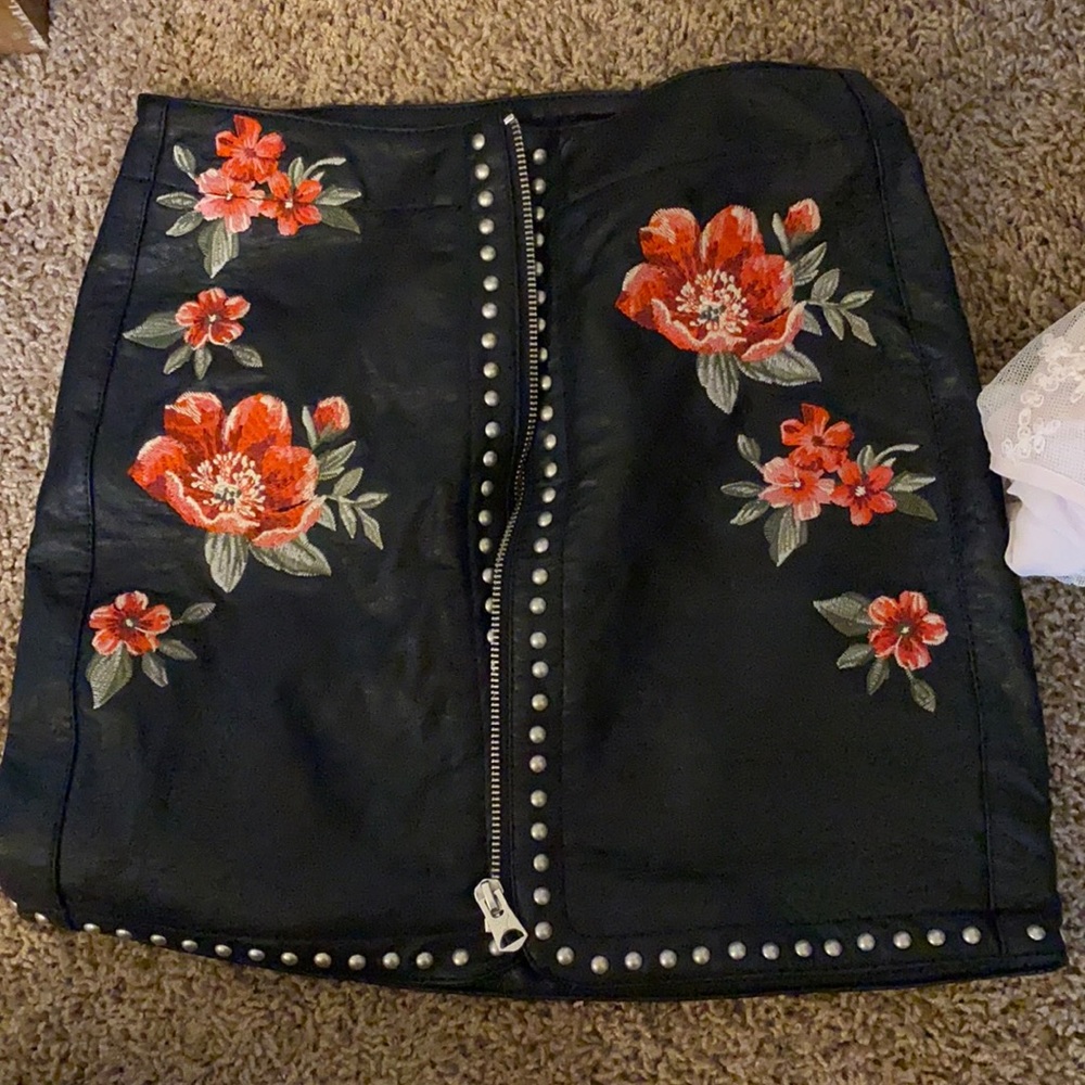 AE leather skirt